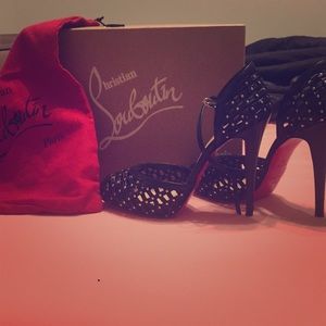 Louboutin black heels 38